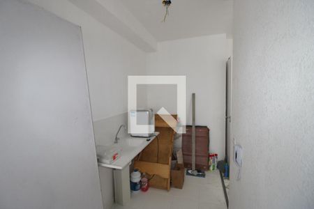 Sala / Cozinha de apartamento para alugar com 2 quartos, 34m² em Colônia (zona Leste), São Paulo