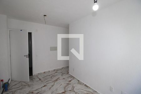 Sala / Cozinha de apartamento para alugar com 2 quartos, 34m² em Colônia (zona Leste), São Paulo