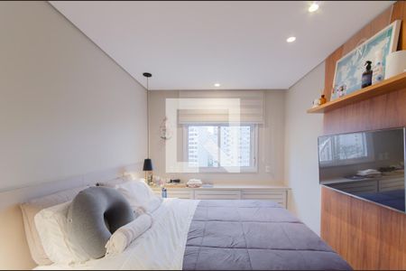 Suíte de apartamento à venda com 2 quartos, 74m² em Aclimação, São Paulo