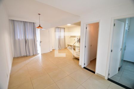 Sala de casa de condomínio para alugar com 3 quartos, 80m² em Fazenda Santa Cândida, Campinas
