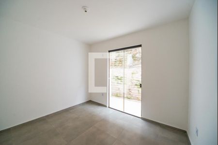 Quarto de apartamento para alugar com 1 quarto, 175m² em Jardim Algarve, Viamão