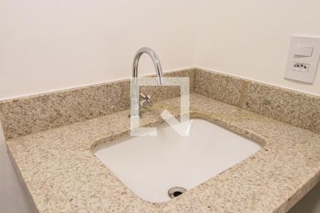 Banheiro da Suíte 1 de apartamento à venda com 3 quartos, 120m² em Centro Comercial Jubran, Barueri