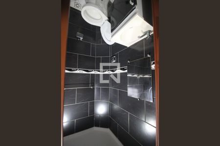 Banheiro de casa para alugar com 2 quartos, 80m² em Novo Horizonte, Nilópolis