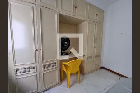 Quarto 1 de apartamento à venda com 3 quartos, 100m² em Leme, Rio de Janeiro
