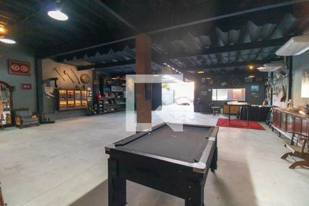 Sala de casa à venda com 1 quarto, 260m² em Itaipu, Niterói