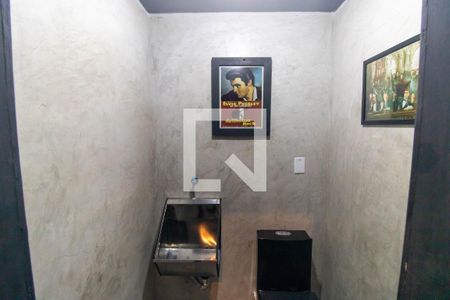 Banheiro 1 de casa à venda com 1 quarto, 260m² em Itaipu, Niterói