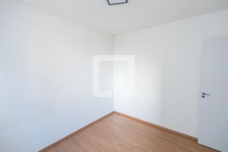 Quarto 1 de apartamento para alugar com 2 quartos, 40m² em São Damião, Belo Horizonte