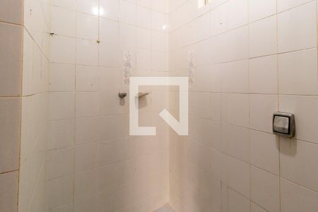 Banheiro Corredor de apartamento para alugar com 3 quartos, 67m² em Guaíra, Curitiba