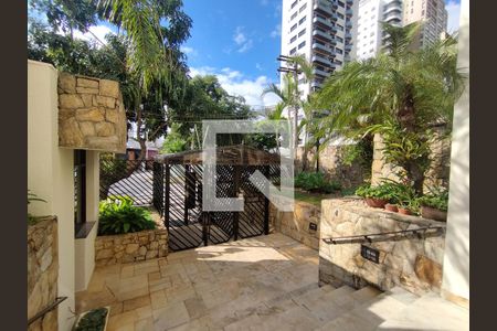 Portaria  de apartamento para alugar com 3 quartos, 115m² em Jardim da Saúde, São Paulo