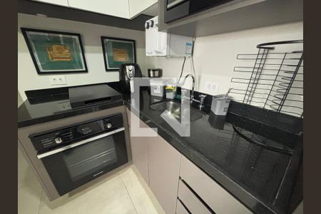 Cozinha de apartamento para alugar com 2 quartos, 45m² em Bela Vista, São Paulo