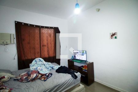 Quarto 1 de casa para alugar com 2 quartos, 60m² em Olaria, Rio de Janeiro