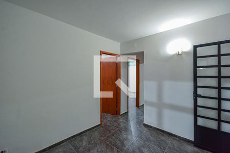 Sala de casa à venda com 3 quartos, 120m² em Socorro, São Paulo