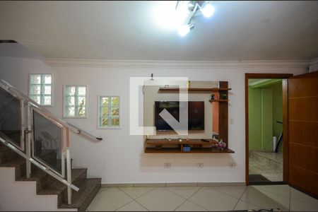 Sala de casa à venda com 3 quartos, 152m² em Vila Zat, São Paulo