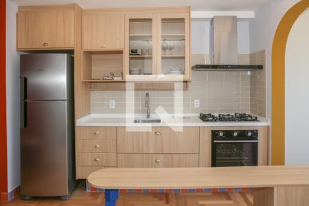 Sala e Cozinha de apartamento para alugar com 2 quartos, 53m² em Barra Funda, São Paulo