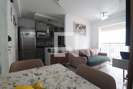 Sala de apartamento para alugar com 2 quartos, 54m² em Vila Eldizia, Santo André
