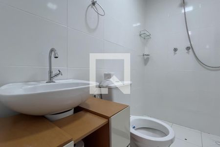 Banheiro de apartamento para alugar com 2 quartos, 43m² em Jardim Normandia, Guarulhos