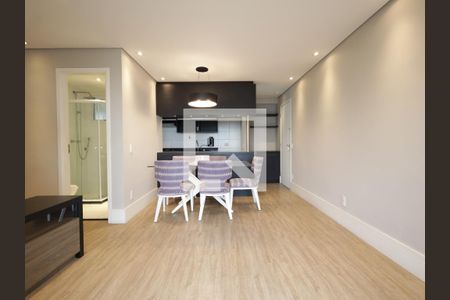 Sala de apartamento para alugar com 2 quartos, 67m² em Parque Reboucas, São Paulo