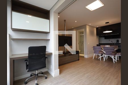 Sala de apartamento para alugar com 2 quartos, 67m² em Parque Reboucas, São Paulo