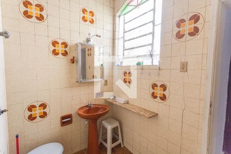 Banheiro da Suíte de casa para alugar com 3 quartos, 140m² em Santa Efigênia, Belo Horizonte