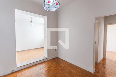 Sala 2 de casa para alugar com 3 quartos, 140m² em Santa Efigênia, Belo Horizonte