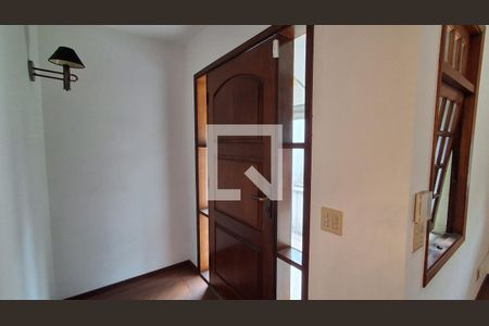 Entrada de casa à venda com 5 quartos, 330m² em Jardim do Mar, São Bernardo do Campo