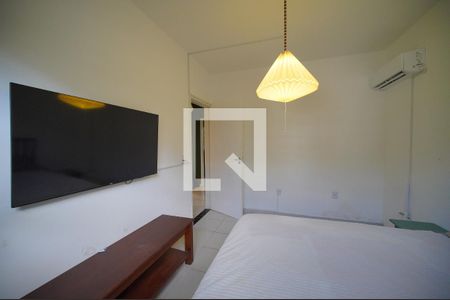 Quarto 1 de casa para alugar com 3 quartos, 200m² em Campeche Central, Florianópolis