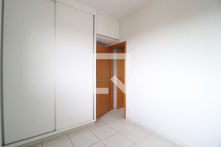 Quarto 1 - Suíte de apartamento para alugar com 2 quartos, 70m² em Umuarama, Uberlândia