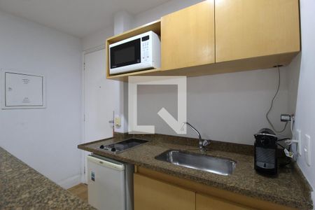 Sala/Cozinha de apartamento à venda com 1 quarto, 34m² em Itaim Bibi, São Paulo