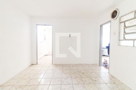 Sala 2 de casa para alugar com 3 quartos, 200m² em Guaianases, São Paulo