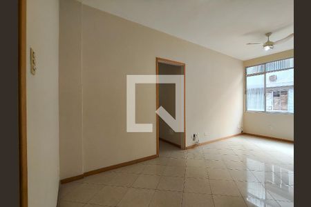 Sala de apartamento para alugar com 2 quartos, 71m² em Tijuca, Rio de Janeiro
