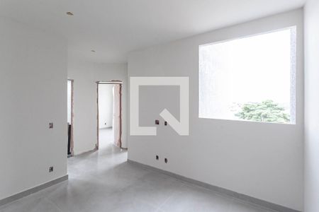Apartamento à venda com 2 quartos, 50m² em Parque Xangri-lá, Contagem