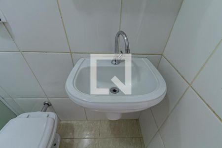 Banheiro de casa para alugar com 1 quarto, 50m² em Rudge Ramos, São Bernardo do Campo