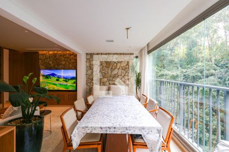 Apartamento para alugar com 3 quartos, 135m² em Vila Andrade, São Paulo