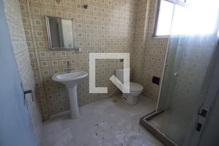 Banheiro de apartamento à venda com 1 quarto, 49m² em Tanque, Rio de Janeiro