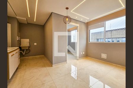 Sala/Cozinha de apartamento para alugar com 2 quartos, 32m² em Jardim Caravelas, São Paulo