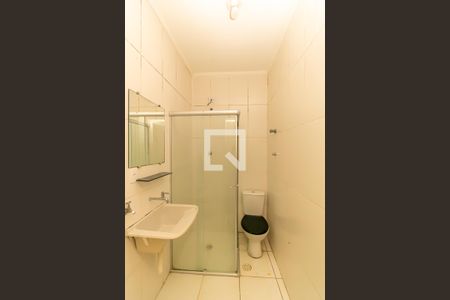 Banheiro de kitnet/studio para alugar com 1 quarto, 40m² em Liberdade, São Paulo