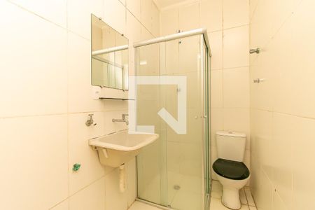 Banheiro de kitnet/studio para alugar com 1 quarto, 40m² em Liberdade, São Paulo