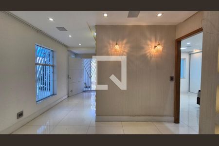 Sala de casa à venda com 4 quartos, 180m² em Campestre, Santo André