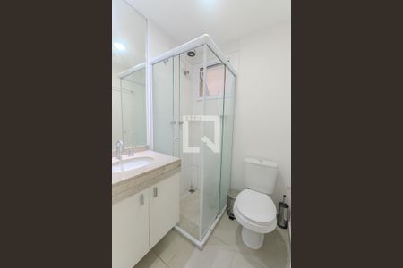 Banheiro de kitnet/studio para alugar com 1 quarto, 50m² em Bela Vista, São Paulo