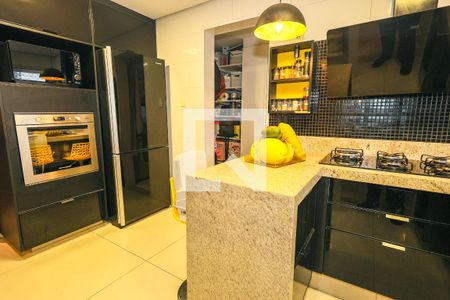 Apartamento à venda com 3 quartos, 154m² em Setor Bueno, Goiânia