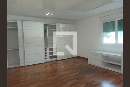 Casa à venda com 5 quartos, 350m² em Jardim Luzitania, São Paulo