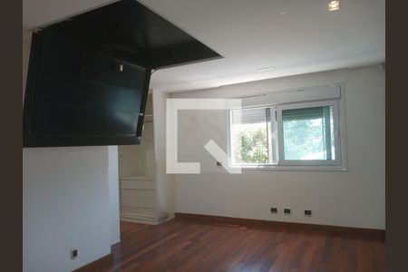 Casa à venda com 5 quartos, 350m² em Jardim Luzitania, São Paulo