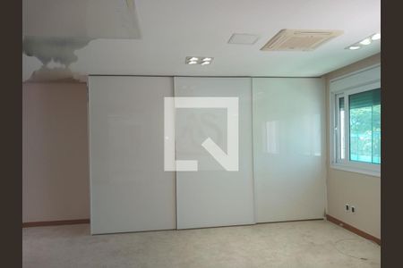 Casa à venda com 5 quartos, 350m² em Jardim Luzitania, São Paulo