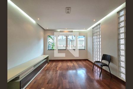 Sala de casa à venda com 3 quartos, 160m² em Indianópolis, São Paulo