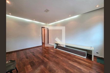 Sala de casa à venda com 3 quartos, 160m² em Indianópolis, São Paulo