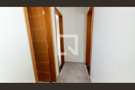 Corredor de apartamento para alugar com 2 quartos, 113m² em Vila Valparaíso, Santo André