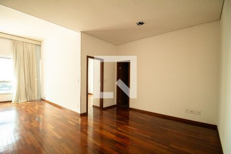 Sala  de apartamento para alugar com 1 quarto, 78m² em Belvedere, Belo Horizonte