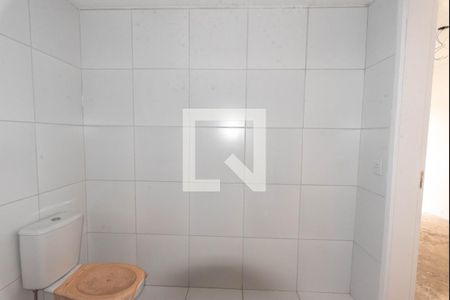 Banheiro de apartamento à venda com 1 quarto, 39m² em Jardim Samambaia, Campinas