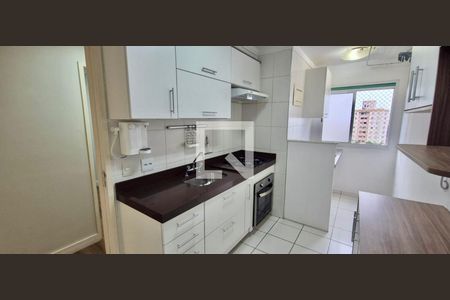 Cozinha de apartamento à venda com 2 quartos, 52m² em Vila Progresso, Campinas