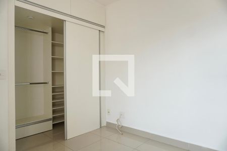 Suíte de apartamento à venda com 2 quartos, 56m² em Pompéia, Belo Horizonte